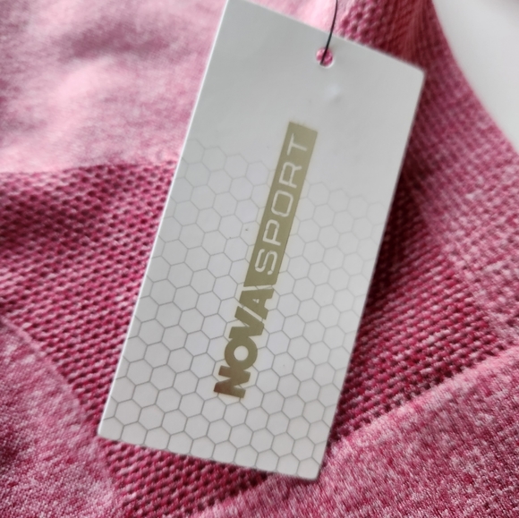 Fashion Nova Fitness Long Sleeve Crop NWT - Picture 4 of 5